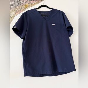 Figs Technical Collection Navy Blue scrub shirt large